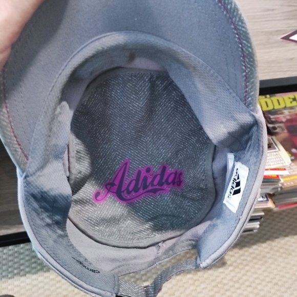 Adidas Women hat - Picture 6 of 12